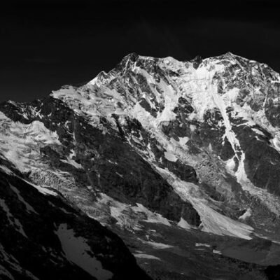 23 - Monte Rosa, la Parete est del Monte Rosa salendo al Pizzo Bianco